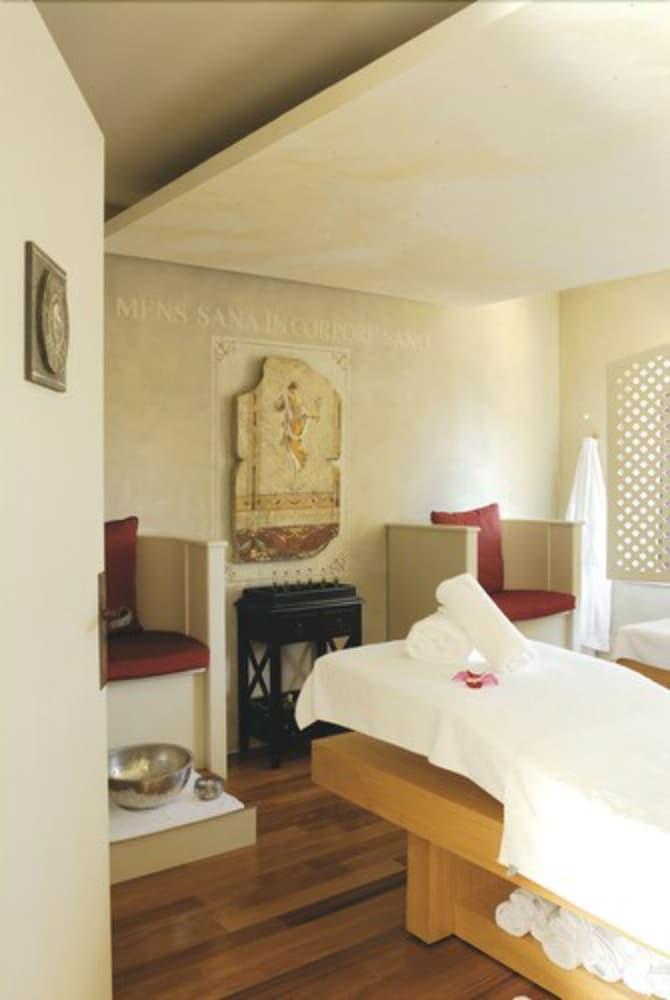 לה קדייר-ד'אזור Maison Berard Hotel - Restaurant - Spa מתקנים תמונה