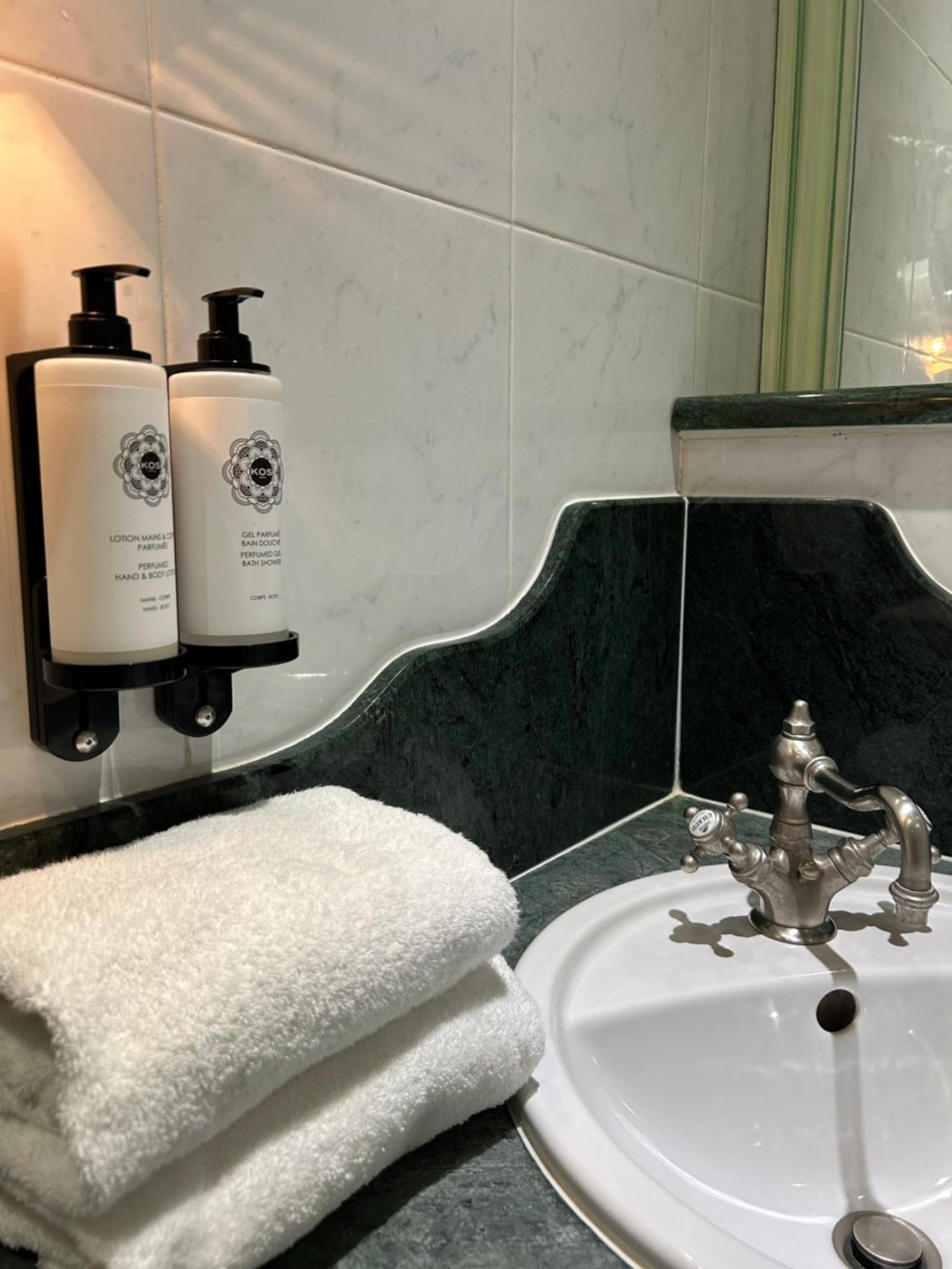 לה קדייר-ד'אזור Maison Berard Hotel - Restaurant - Spa מראה חיצוני תמונה